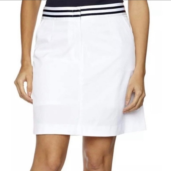 TOMMY Hilfiger Abigail Golf Short Skort Skirt White Stretch Navy Belt Size 2 NEW - Picture 1 of 9